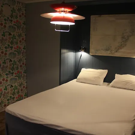 Πανσιόν Bed & Books *