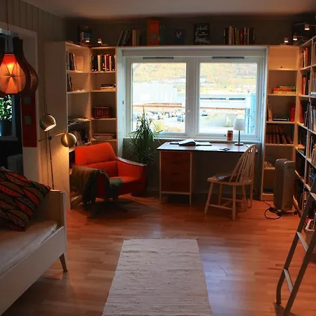 Bed & Books Τρόμσο
